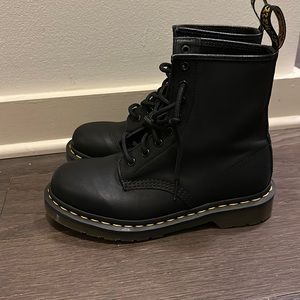 Doc Marten’s 1460 Greasy Women’s 7